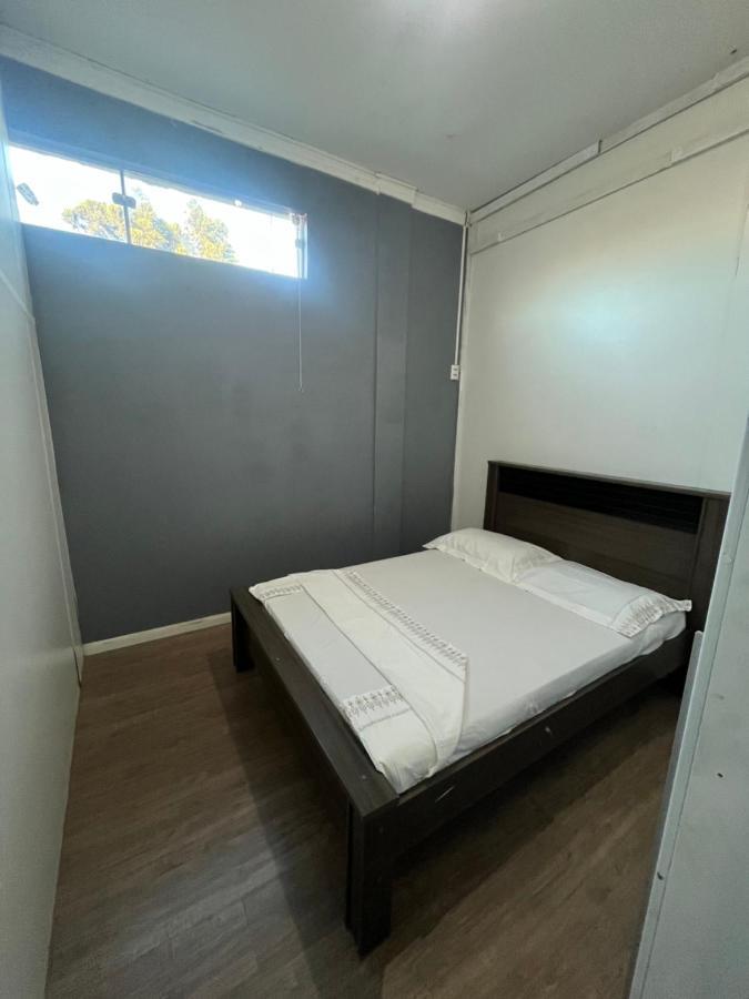 Quarto Hostel Curitiba Homestay *